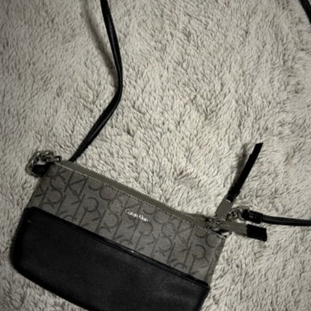 CALVIN KLEIN GREY CROSSBODY